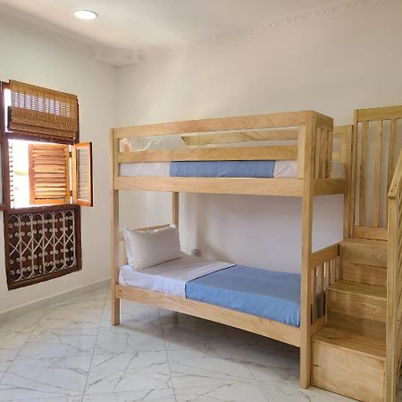 Aparthotel Cube Place à Zanzibar Extérieur photo