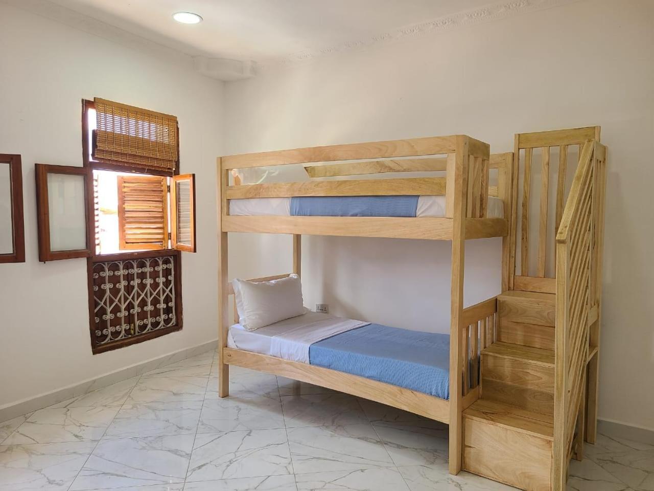Aparthotel Cube Place à Zanzibar Extérieur photo